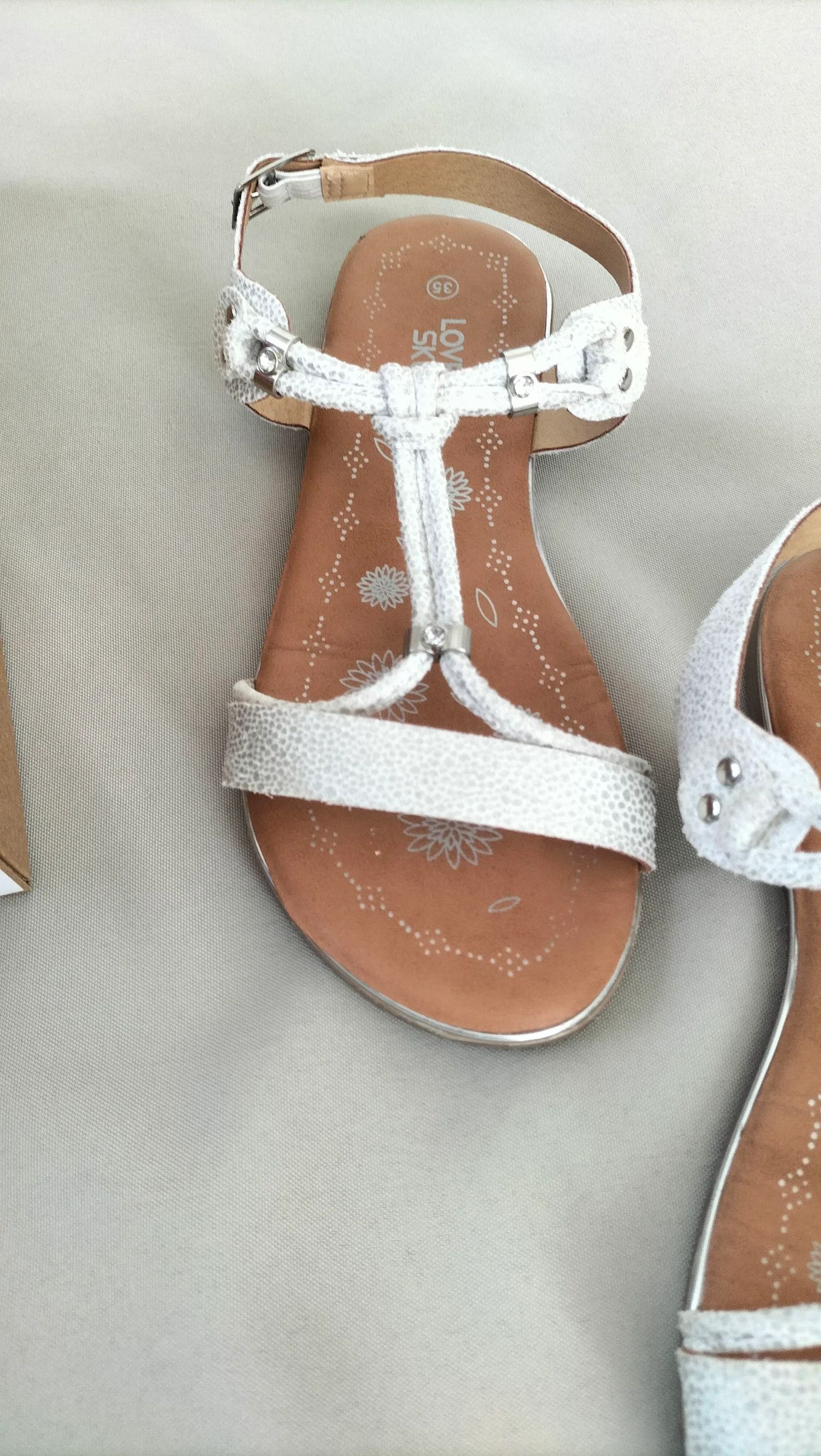 Sandals 35 | Lovely Skull | Very good condition | White & Silver – photo 4